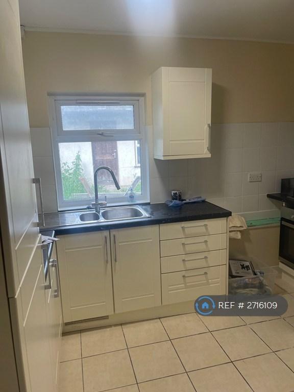 1 bedroom in Leyton, Leyton, E10 (#2716109)