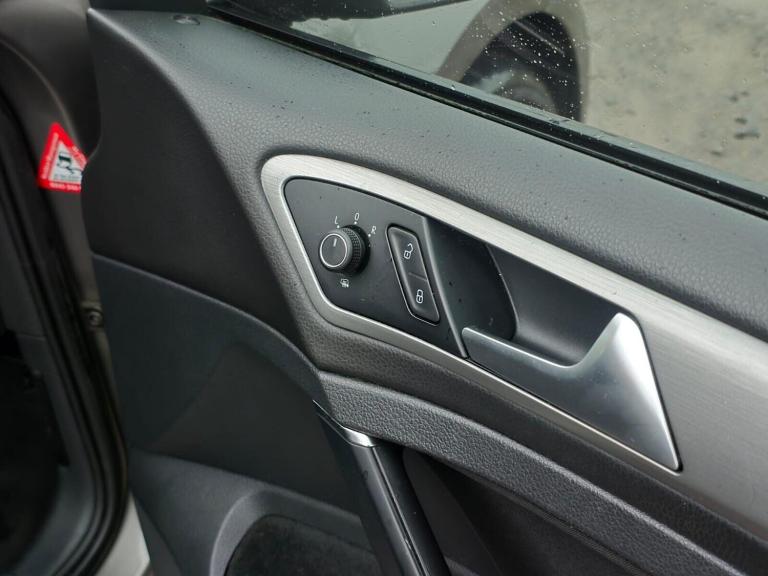 2014 Volkswagen Golf 1.4 TSI BlueMotion Tech SE Hatchback 5dr Petrol DSG Euro 5 (s/s) (122 ps) Ha...