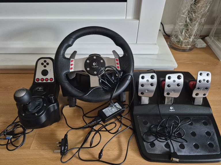 Logitech G27 Car Racing Bundle