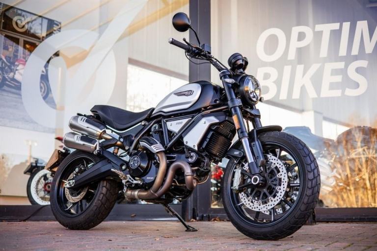 Ducati Scrambler DARK PRO ! LOW MILES ! STUNNING