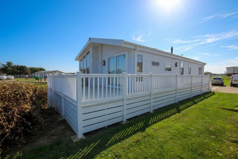 Willerby Pinehurst Lodge 2016 at Romney Sands, Kent. Private sale