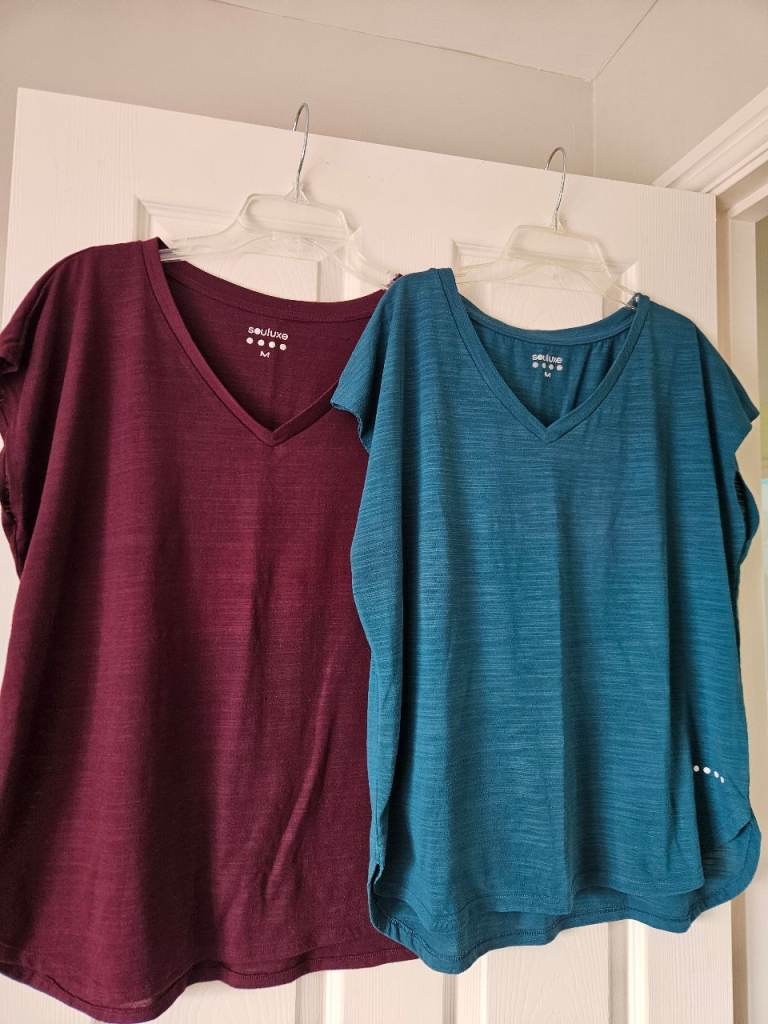 Souluxe Size M Maroon and Teal Sports Tops 