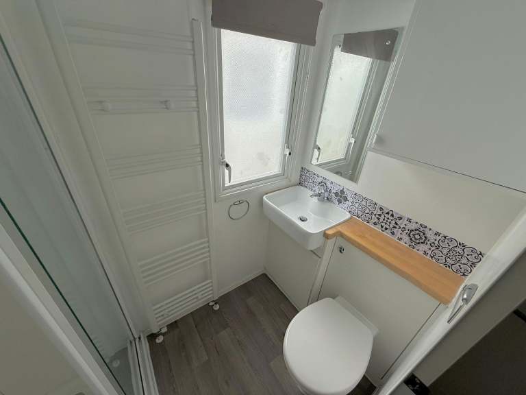  Static caravan double glazed & central heated 3 bed Willerby Seasons