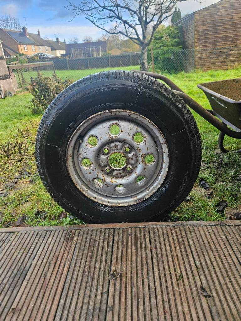old ford escort van wheel & tyre 165-rs-13