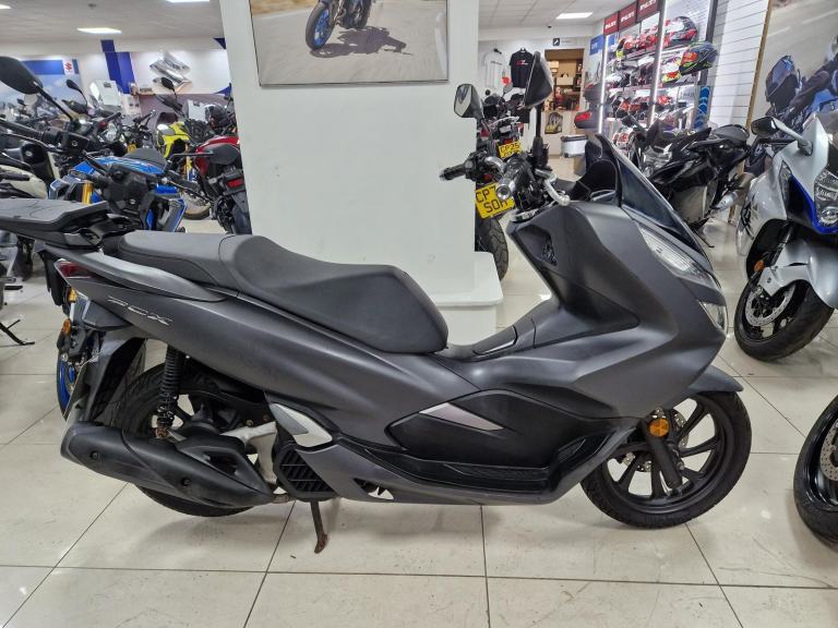 2019 HONDA PCX 125 IN GREY