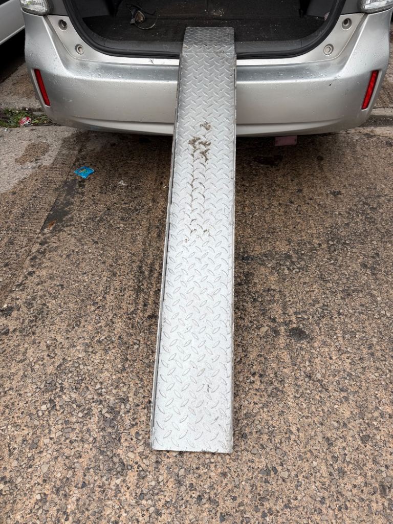Motorcycle ramp 