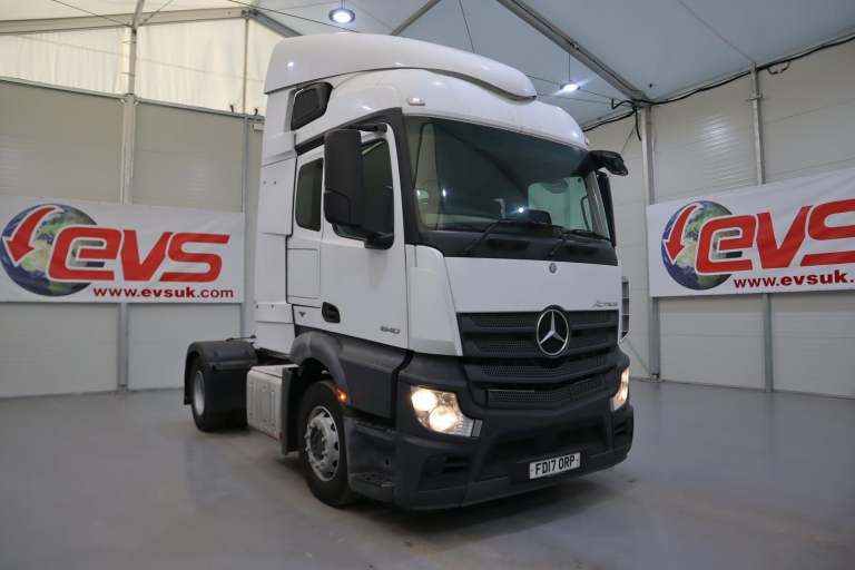 2017 (17 PLATE) Mercedes Benz ACTROS 1840 4x2 Euro 6 Tractor Units