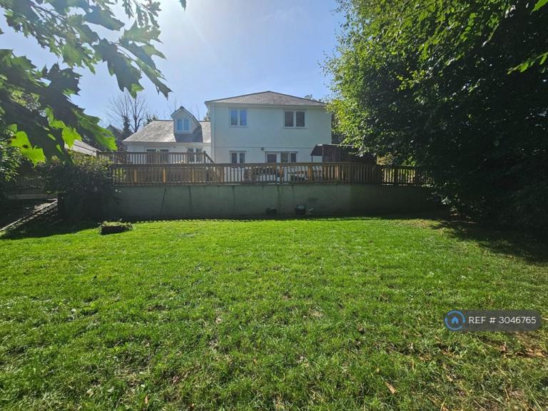5 bedroom house in Crinnicks Hill, Bodmin, PL31 (5 bed) (#3046765)
