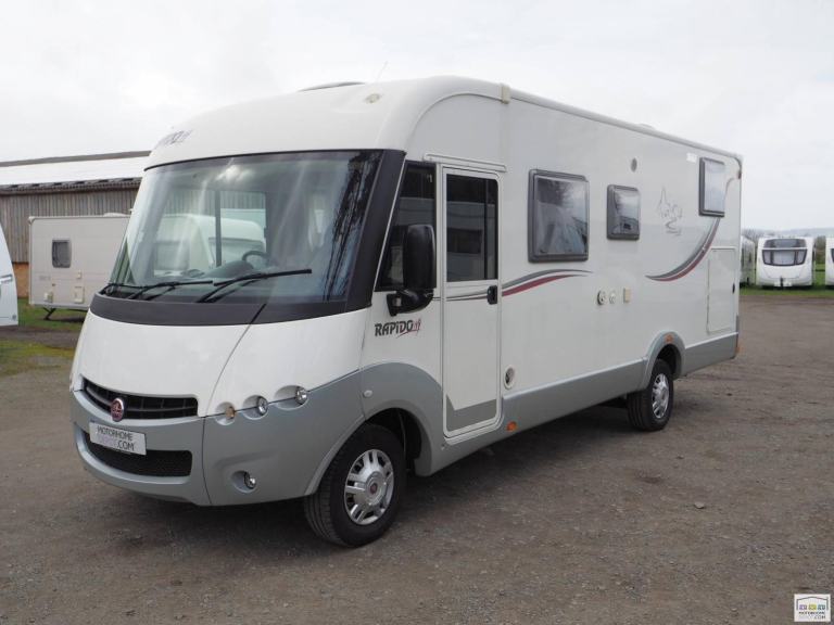Rapido Le Randonneur 866F, 4 Berth, 4 Belt, Fixed Beds, Twin Leisure Batteries