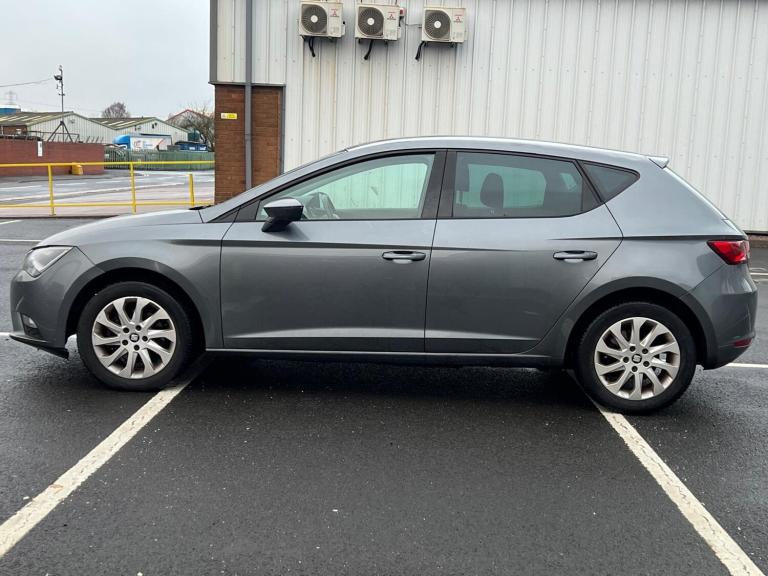 2016 SEAT Leon 1.6 TDI 110 SE Dynamic Technology 5dr DSG HATCHBACK Diesel Automatic