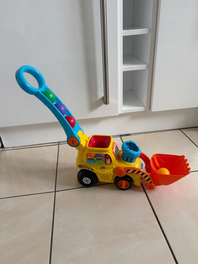 VTEch pop a ball drop digger 
