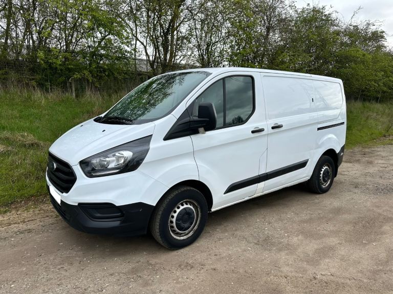 FORD TRANSIT CUSTOM SWB DIESEL VAN 2019 69-REG FULL SERVICE HISTORY DRIVES EXCELLENT