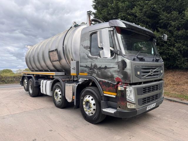 2013 63 Volvo FM 400 E5 8x2 Crossland stainless steel vacuum tanker liquid ring 