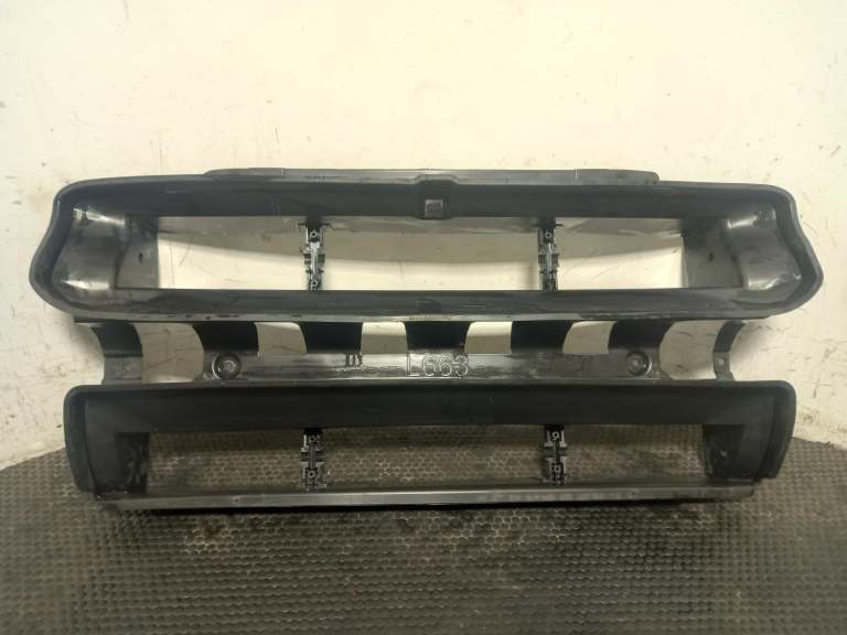 Landrover Defender Front Air Guide 2019-2026 L8b2001a04ac