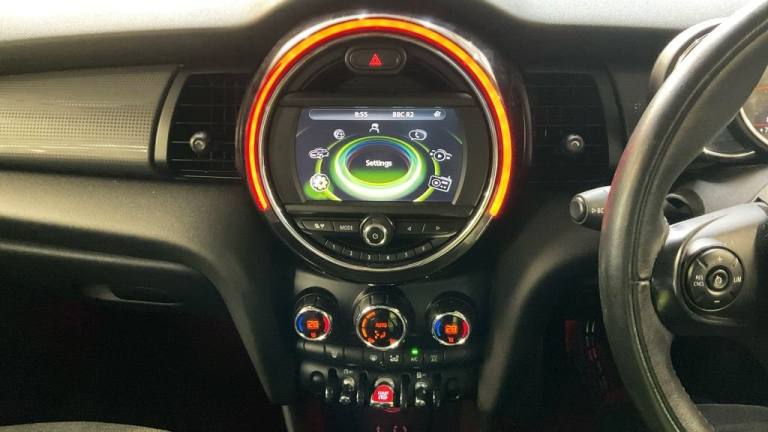 2016 MINI Hatch 1.5 Cooper Hatchback 3dr Petrol Manual Euro 6 (s/s) (136 ps) Hatchback Petrol Manual