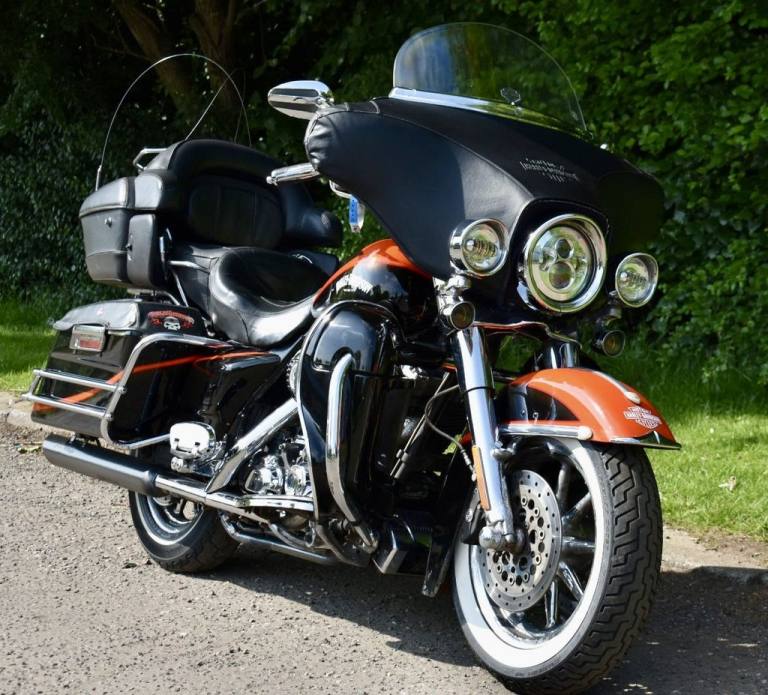 2015 Harley-Davidson FLHTCUSE UL CLASSIC SCREAMIN E 1800cc Tourer PETROL Automatic