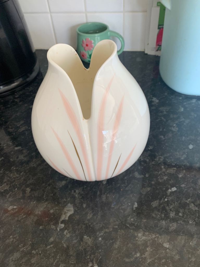 Royal Doulton Impressions Vase - Cream with Pink & Gold Detail