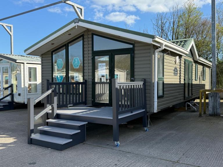 40x16ft 2 Bed Twin Lodge - Ensuite, Sofas, Open Plan Living Area - Offsite Sale