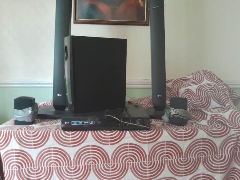 LG Surround Sound Speaker system