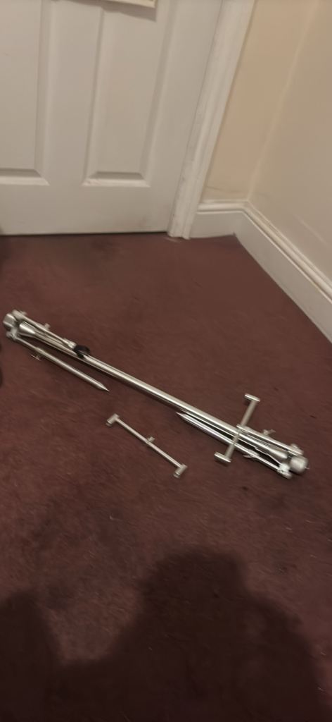 Rod pod holder  wychwood 