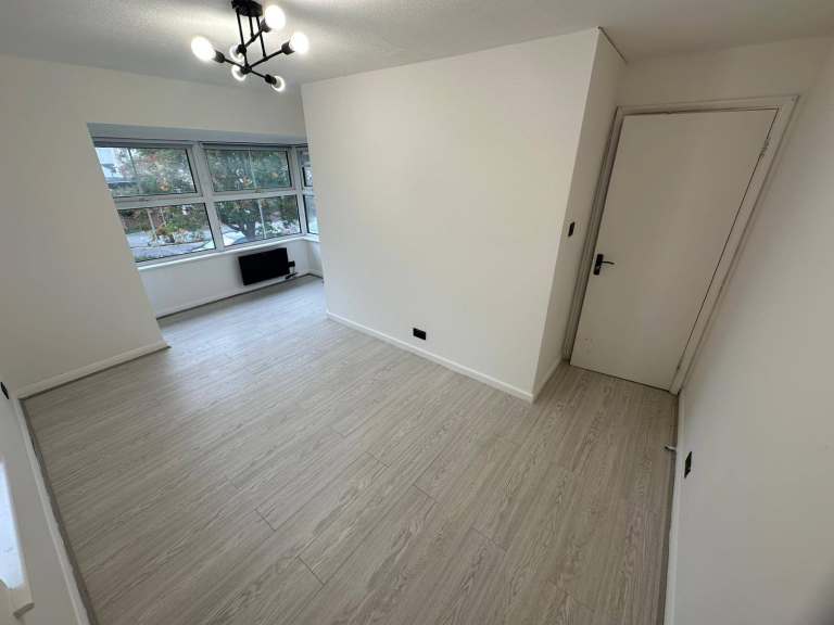 BENEFITS ACCEPTED - Studio Flat Available in Norbury Streatham Croydon SW16