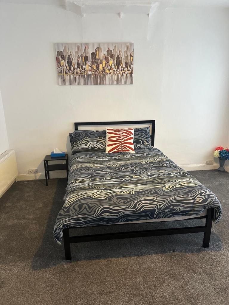 1 bedroom studio Crookesmoor 