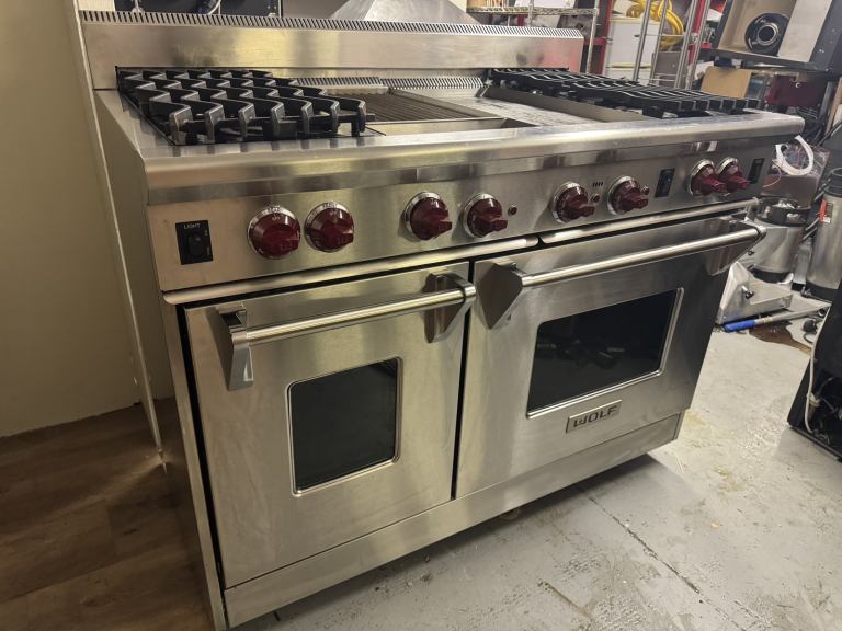 Wolf Range Oven R484CG Gas Burners, Infrared Griddle, BBQ  