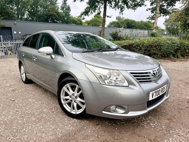 2011 Toyota Avensis 1.8 V-matic TR Nav 5dr Reverse Camera Low mileage mint condition  ESTATE Petr...