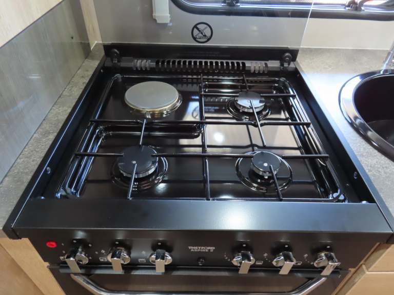 2018 ELDDIS AVANTE, SPECIAL EDITION CHATSWORTH 462, WITH MOVER