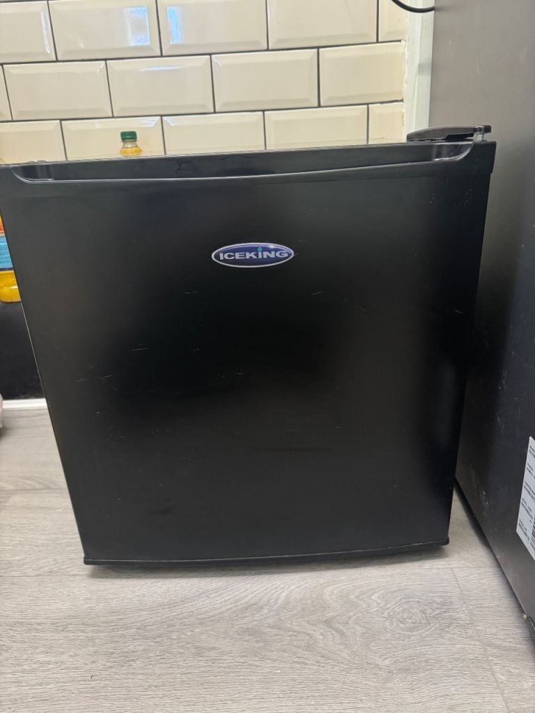 IceKing TF40KE Table Top Mini Freezer | 48cm