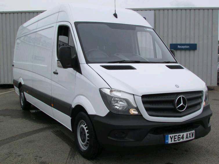 Removal Services LUTON VAN WITH TAILIFT  Man and Van Deliveries House Moving Service