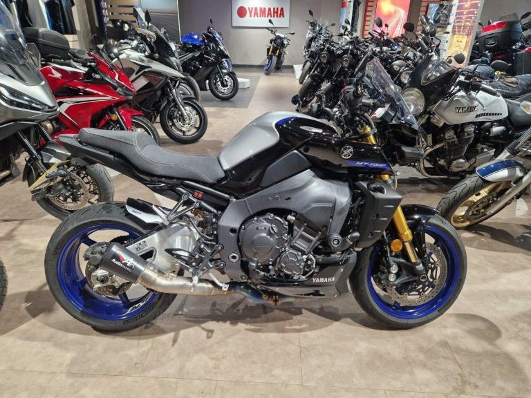 YAMAHA MT-10 SP ICON BLUE