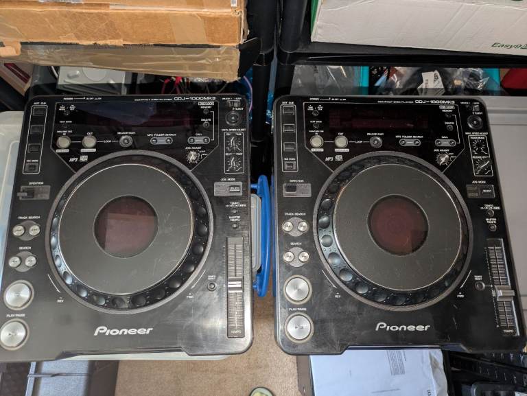 2 X Pioneer CDJ-1000MK3 CD Player - Good Condition
