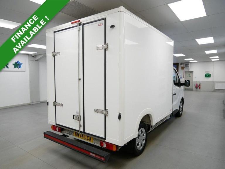 74 RENAULT TRUCKS TRAFIC 2.0 BLUEDCI 150 BHP LONG RED EDITION REFRIGERATED