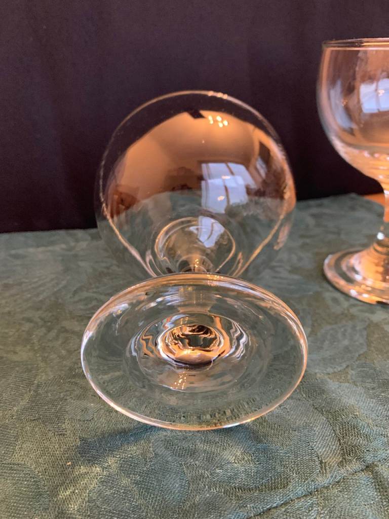 2 large bowl Coupe glasses