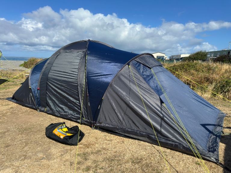 Halfords 6-Person Tunnel Tent with Porch - very Good Condition | Lightly Used
