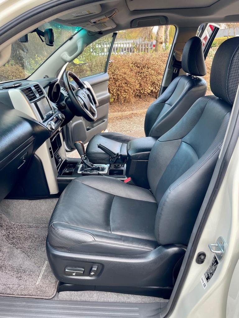 2011 Toyota Land Cruiser FRESH IMPORT 2.7 TX L PACKAGE 4WD AUTO 7 SEATS  SUV Petrol Automatic