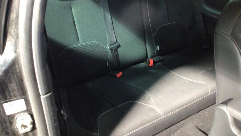 DS AUTOMOBILES 3 1.6 BlueHDi Connected Chic Hatchback 3dr Diesel Manual Euro 6 (