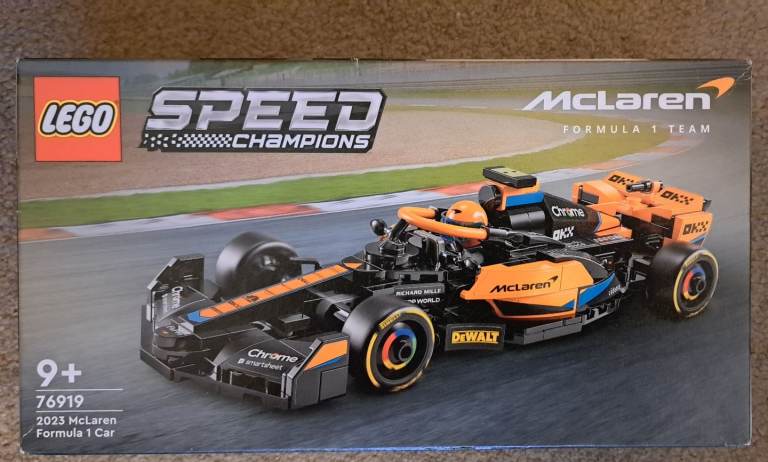 lego speed champions 76919  2023 McLaren formula 1 race car