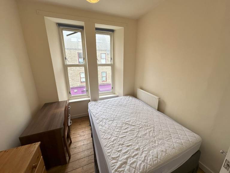 1 Raglan St student flatshare 