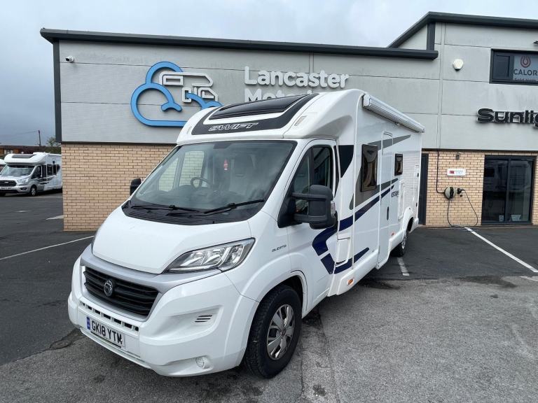 Swift Escape 695