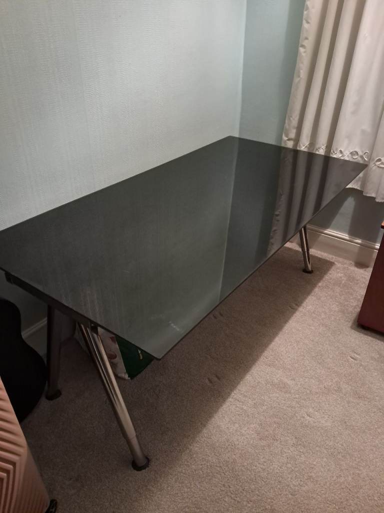 Black Glass Gaming Desk / Dining Table