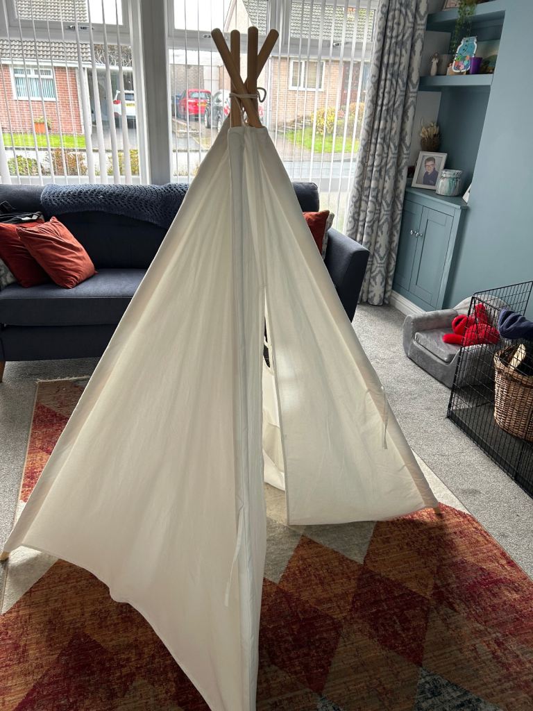 Tipi tent 