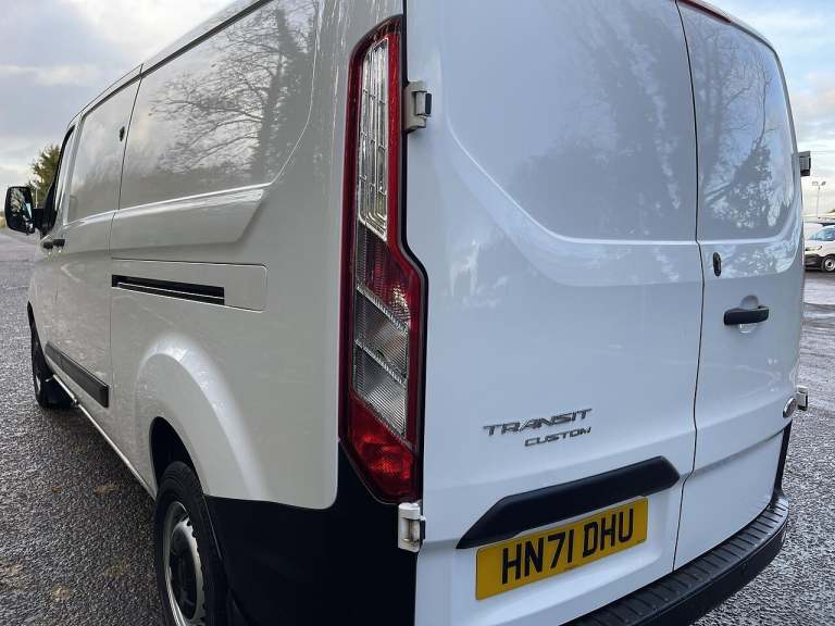 2021 Ford Transit Custom 2.0 300 EcoBlue Leader L2 H1 Euro 6 (s/s) 5dr PANEL VAN Diesel Manual