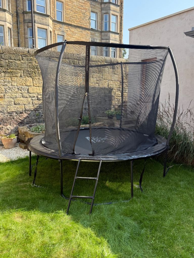 Zero Gravity Ultima 4 10 ft Trampoline 