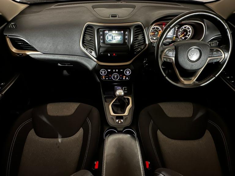 2014 64 JEEP CHEROKEE LONGITUDE M-JET 2.0 DIESEL SUV 140 BHP SERVICE HISTORY