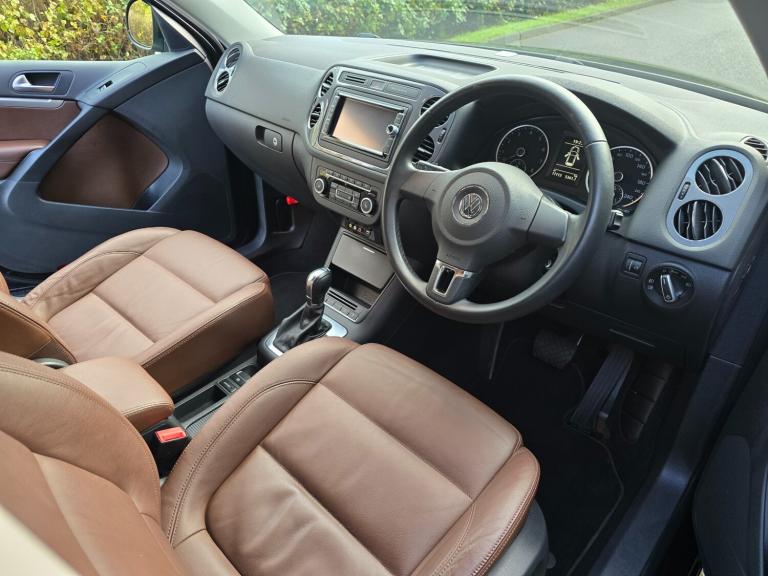 VOLKSWAGEN TIGUAN 1.4 TSI Moda BlueMotion - AUTOMATIC - 5 DOOR - 2013 