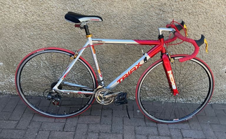 Bike/Bicycle.GENTS “ TRIAX “ MEDIUM LIGHTWEIGHT FRAME ROAD BIKE