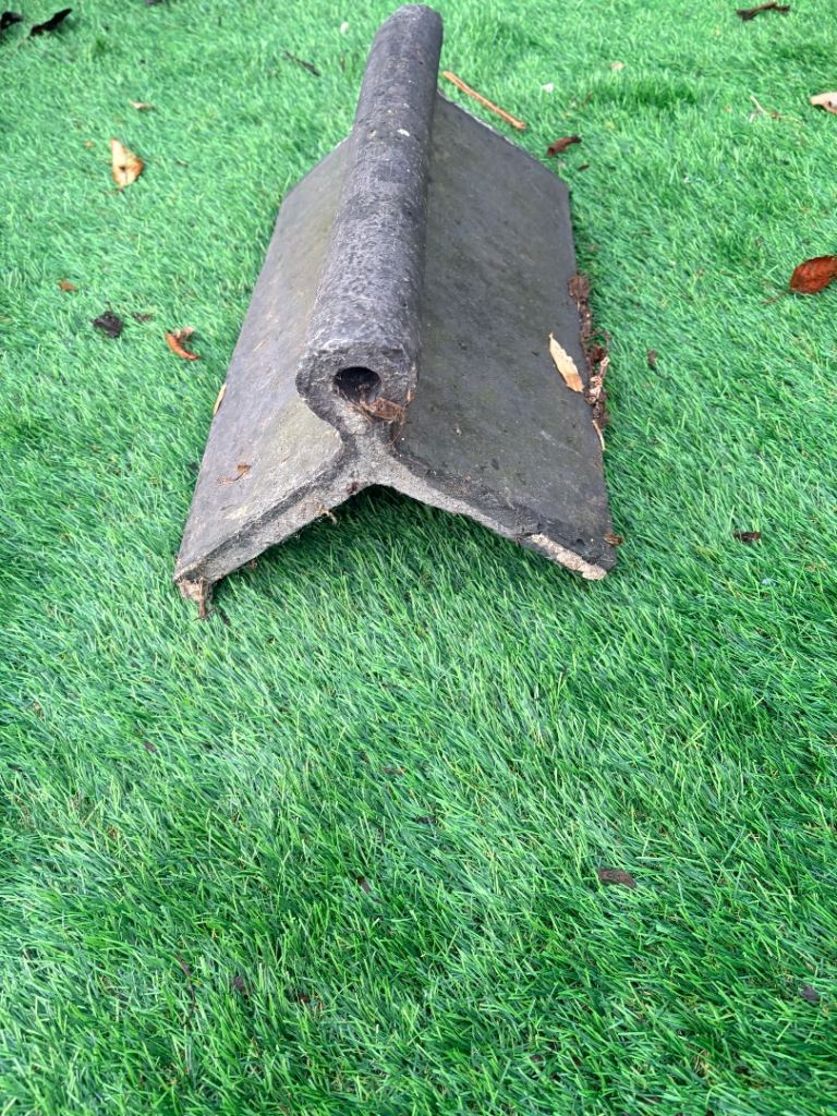 Used Concrete Ridge Tile – Good Condition