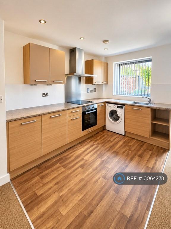 1 bedroom flat in Waterloo Mills, Huddersfield, HD5 (1 bed) (#3064278)